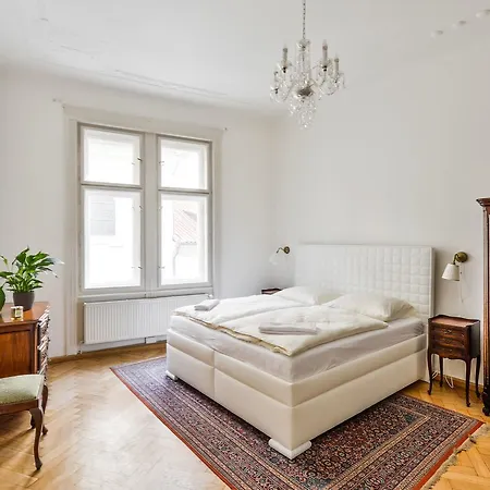 Old Town Apartment